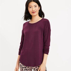 Lou & Grey Ribbed Signaturesoft Jersey Shirttail Top in Olive Green